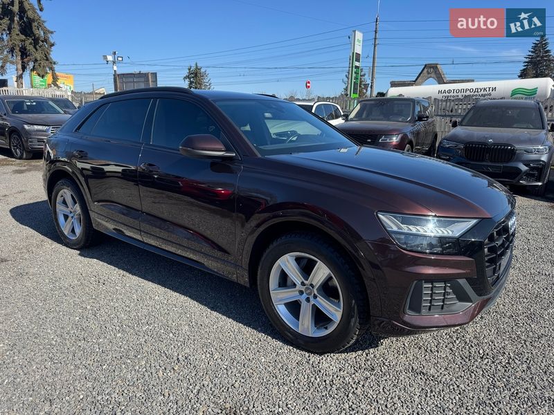 Позашляховик / Кросовер Audi Q8 2019 в Тернополі
