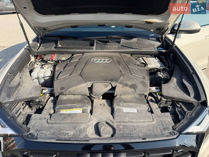 Внедорожник / Кроссовер Audi Q8 2020 в Львове