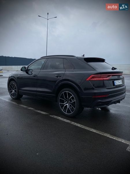 Внедорожник / Кроссовер Audi Q8 2020 в Львове