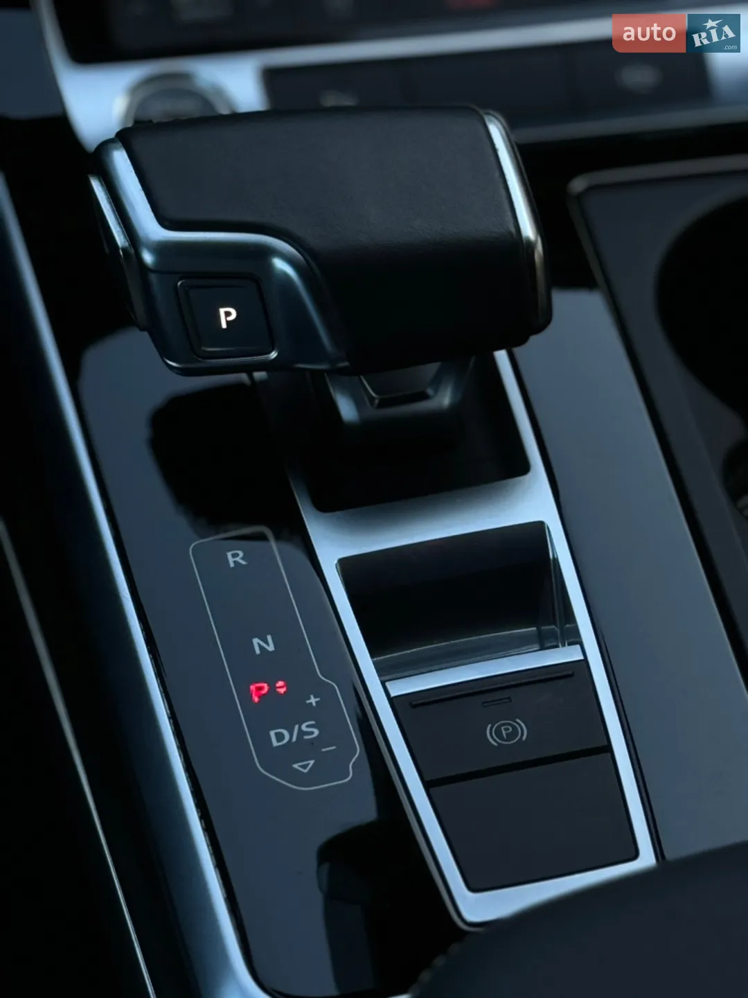 2020 Audi Q8 - мініатюра 11