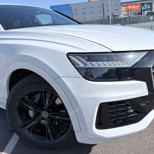 Внедорожник / Кроссовер Audi Q8 2023 в Полтаве