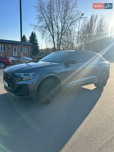 Внедорожник / Кроссовер Audi Q8 2025 в Чернигове
