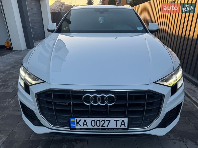 Позашляховик / Кросовер Audi Q8 2018 в Києві