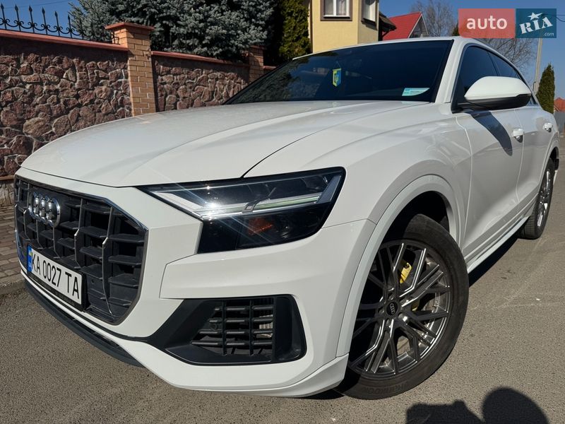 Позашляховик / Кросовер Audi Q8 2018 в Києві