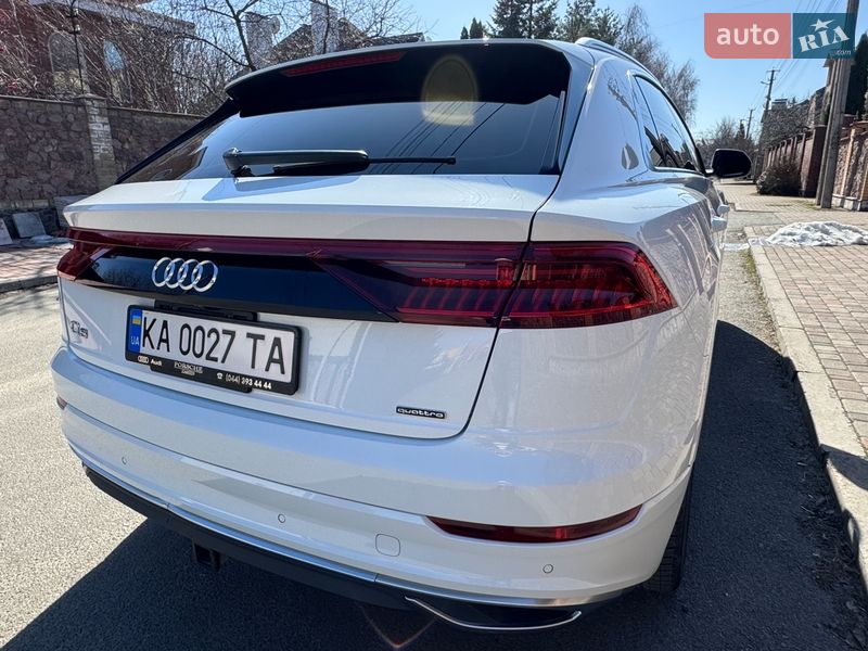 Позашляховик / Кросовер Audi Q8 2018 в Києві