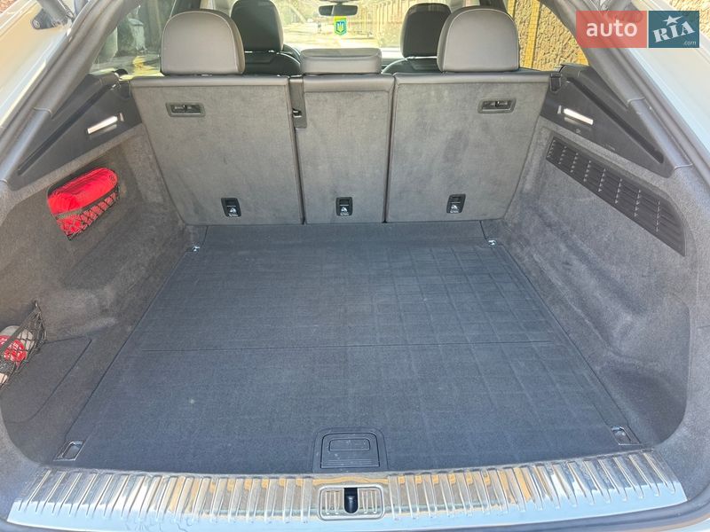 Позашляховик / Кросовер Audi Q8 2018 в Києві