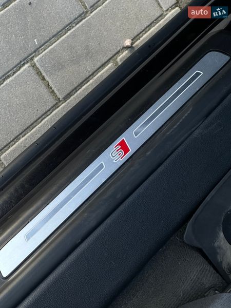 Позашляховик / Кросовер Audi Q8 2020 в Ужгороді