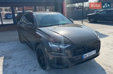 Внедорожник / Кроссовер Audi Q8 2018 в Нетешине