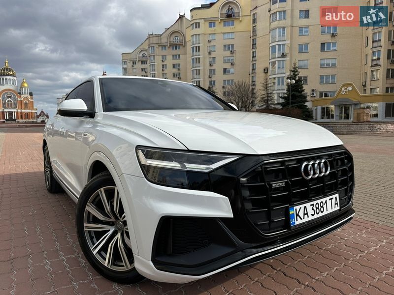 Внедорожник / Кроссовер Audi Q8 2019 в Киеве