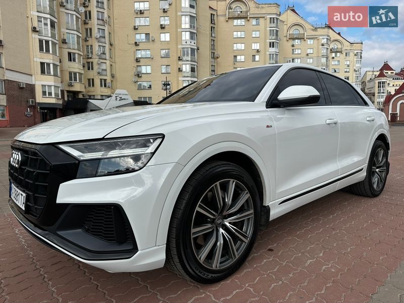 Внедорожник / Кроссовер Audi Q8 2019 в Киеве