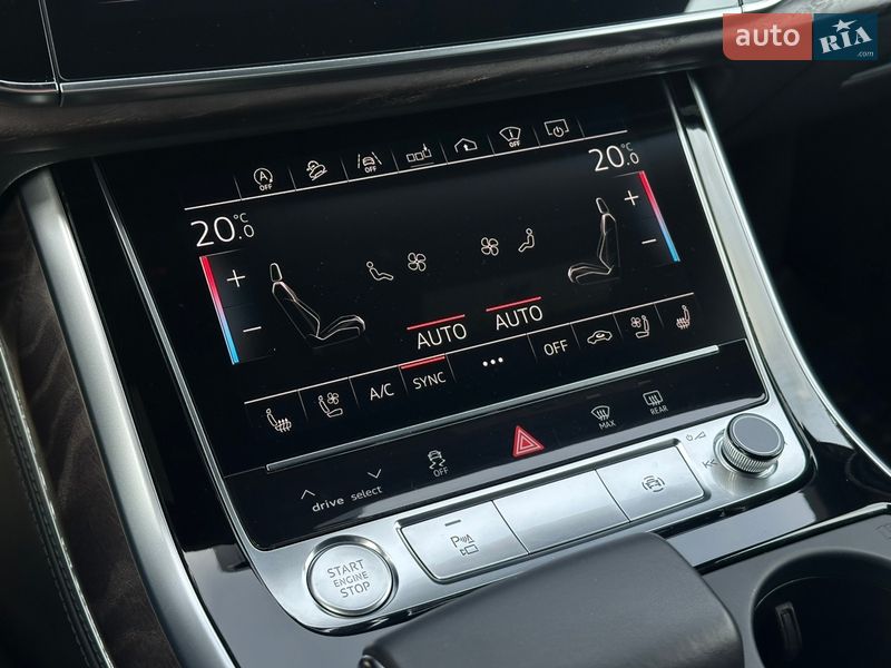 Позашляховик / Кросовер Audi Q8 2018 в Львові