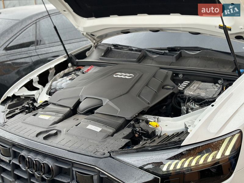 Внедорожник / Кроссовер Audi Q8 2023 в Коломые