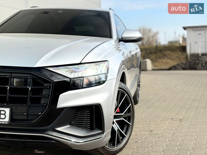 Внедорожник / Кроссовер Audi Q8 2020 в Киеве
