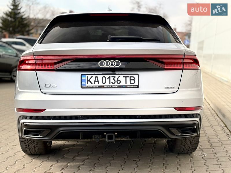 Внедорожник / Кроссовер Audi Q8 2020 в Киеве