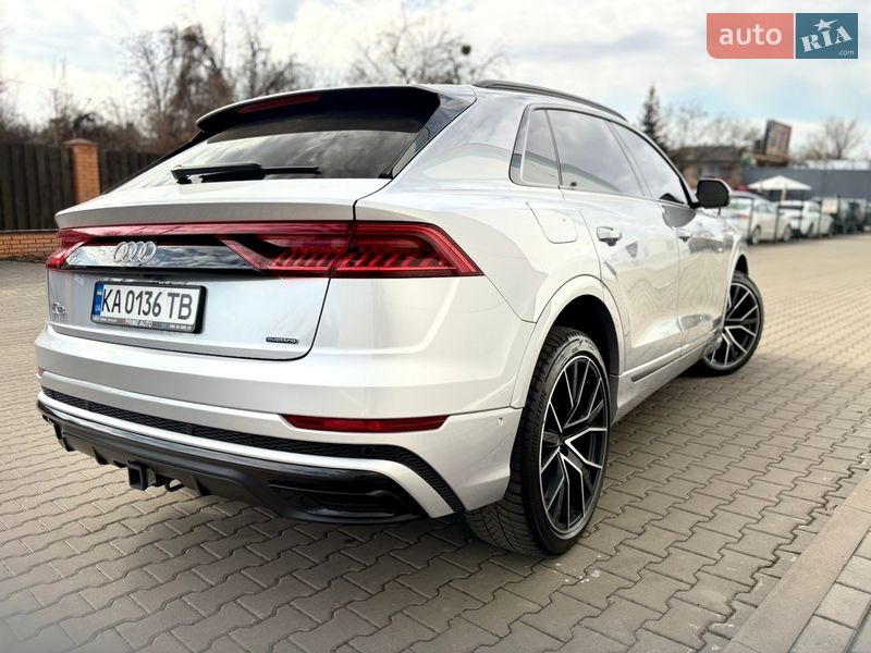 Внедорожник / Кроссовер Audi Q8 2020 в Киеве