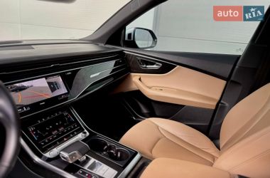 Внедорожник / Кроссовер Audi Q8 2020 в Киеве