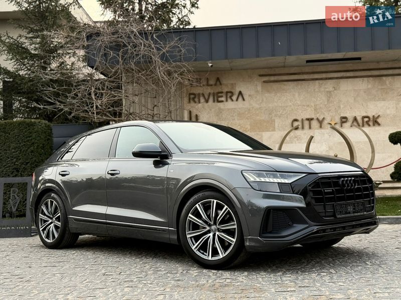 Позашляховик / Кросовер Audi Q8 2018 в Львові