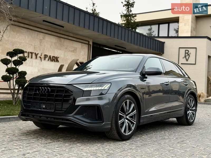 Позашляховик / Кросовер Audi Q8 2018 в Львові