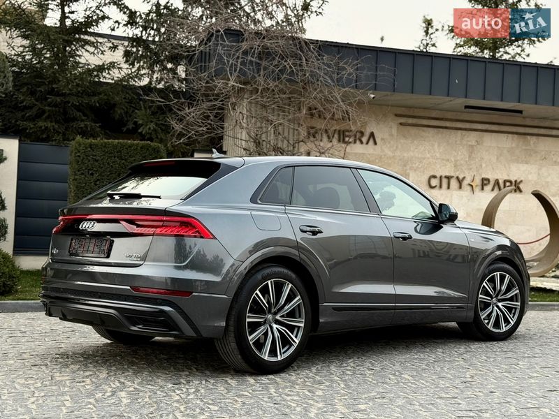 Позашляховик / Кросовер Audi Q8 2018 в Львові