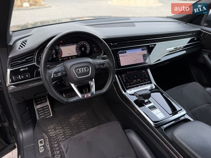 Позашляховик / Кросовер Audi Q8 2018 в Львові