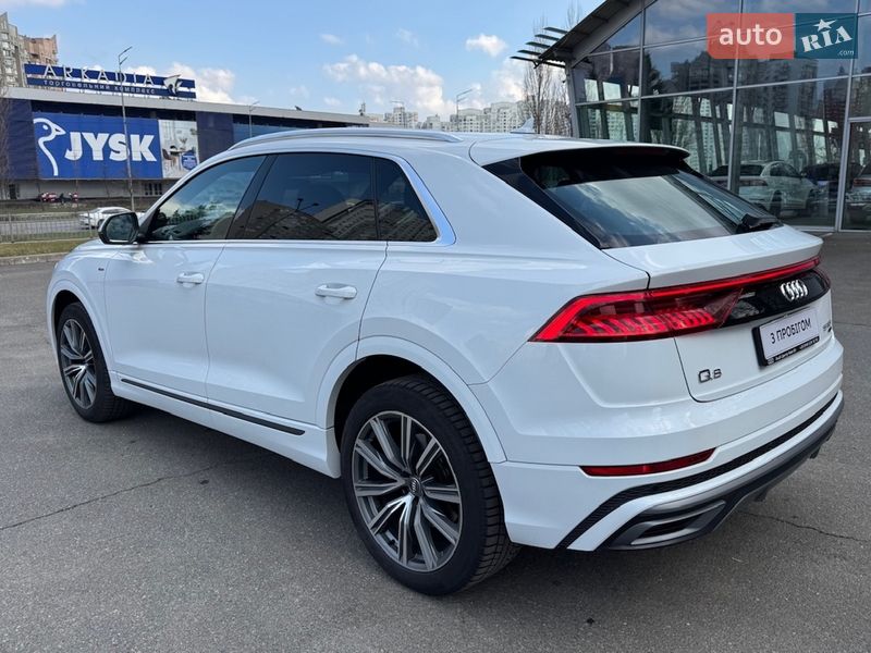 Внедорожник / Кроссовер Audi Q8 2018 в Киеве
