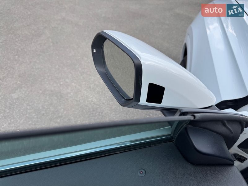 Внедорожник / Кроссовер Audi Q8 2018 в Киеве