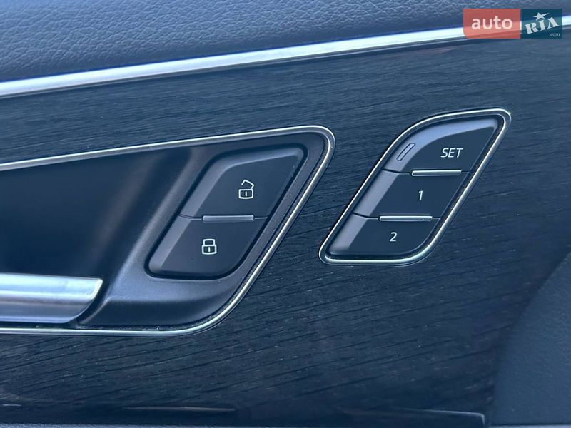 Позашляховик / Кросовер Audi Q8 2018 в Одесі фото 16 Позашляховик / Кросовер Audi Q8 2018 в Одесі