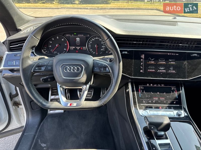 Внедорожник / Кроссовер Audi Q8 2019 в Киеве