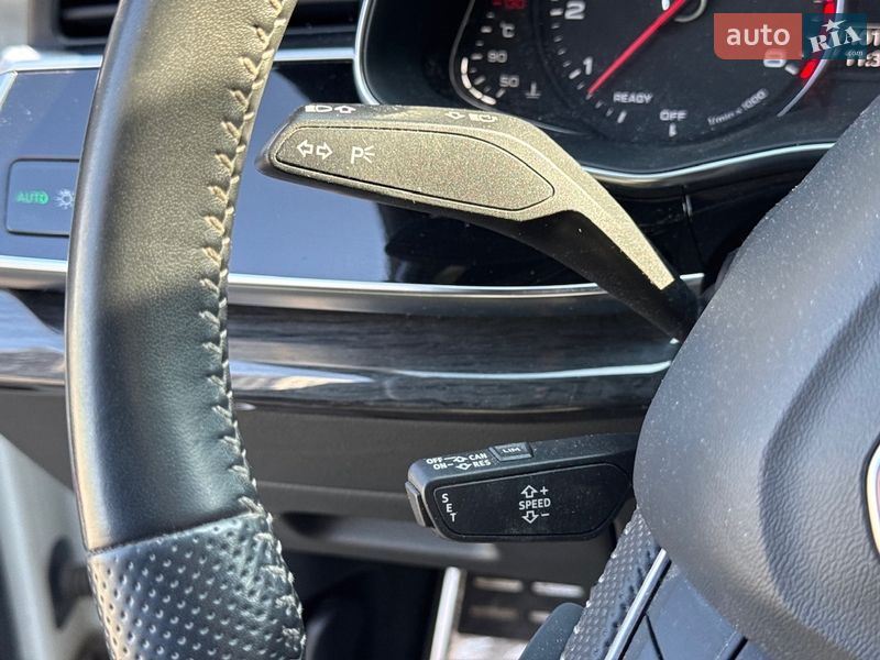 Внедорожник / Кроссовер Audi Q8 2019 в Киеве