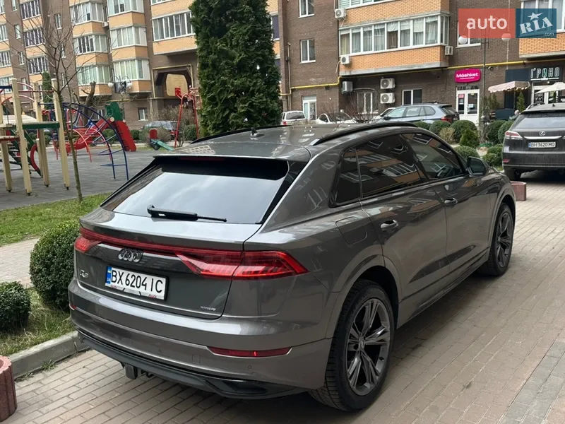 Audi Q8