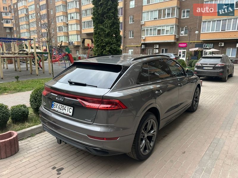 Внедорожник / Кроссовер Audi Q8 2018 в Хмельницком