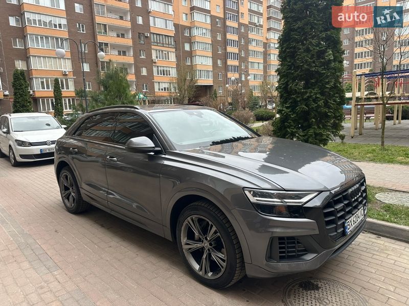 Внедорожник / Кроссовер Audi Q8 2018 в Хмельницком