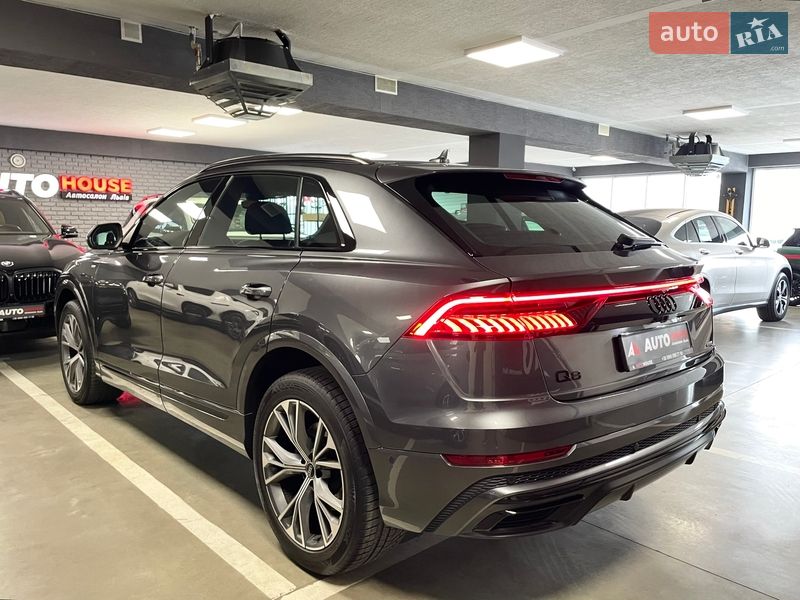 Внедорожник / Кроссовер Audi Q8 2023 в Львове