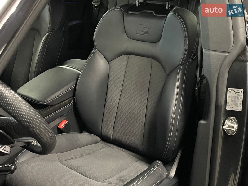 Внедорожник / Кроссовер Audi Q8 2023 в Львове