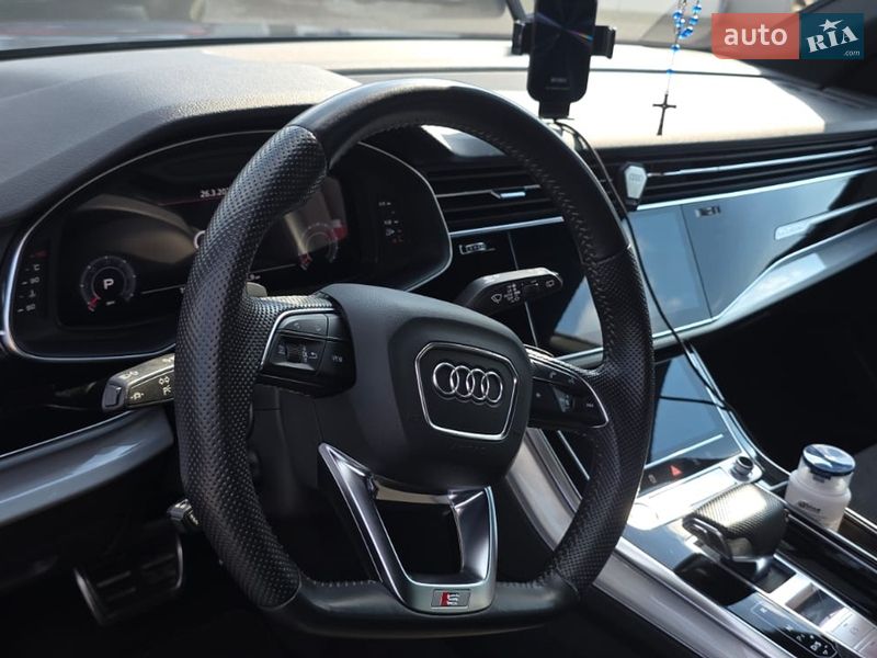 Внедорожник / Кроссовер Audi Q8 2018 в Львове фото 11 Внедорожник / Кроссовер Audi Q8 2018 в Львове