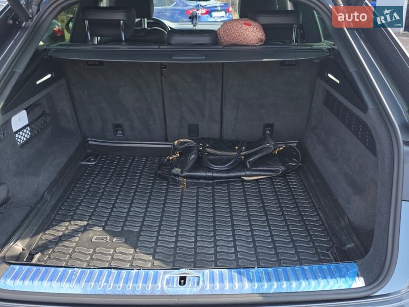 Внедорожник / Кроссовер Audi Q8 2018 в Львове фото 16 Внедорожник / Кроссовер Audi Q8 2018 в Львове