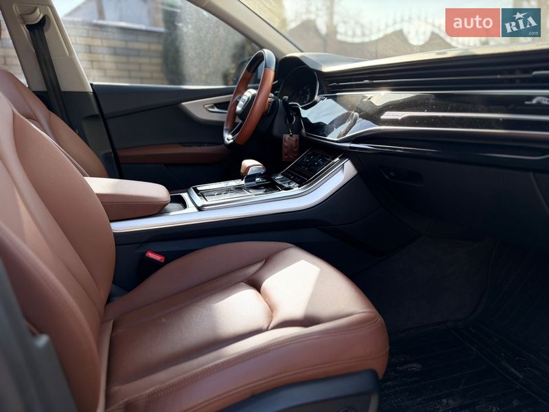 Внедорожник / Кроссовер Audi Q8 2018 в Киеве фото 11 Внедорожник / Кроссовер Audi Q8 2018 в Киеве