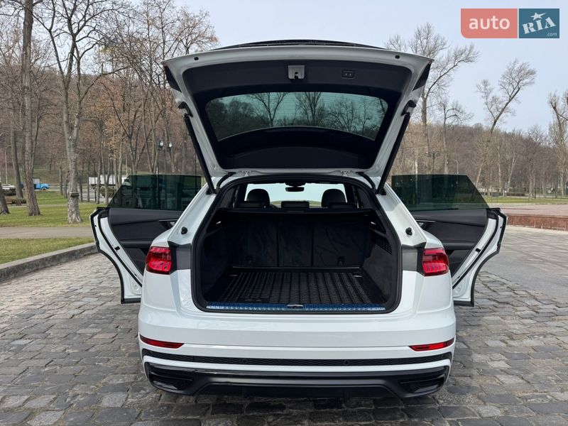 Внедорожник / Кроссовер Audi Q8 2023 в Киеве фото 70 Внедорожник / Кроссовер Audi Q8 2023 в Киеве
