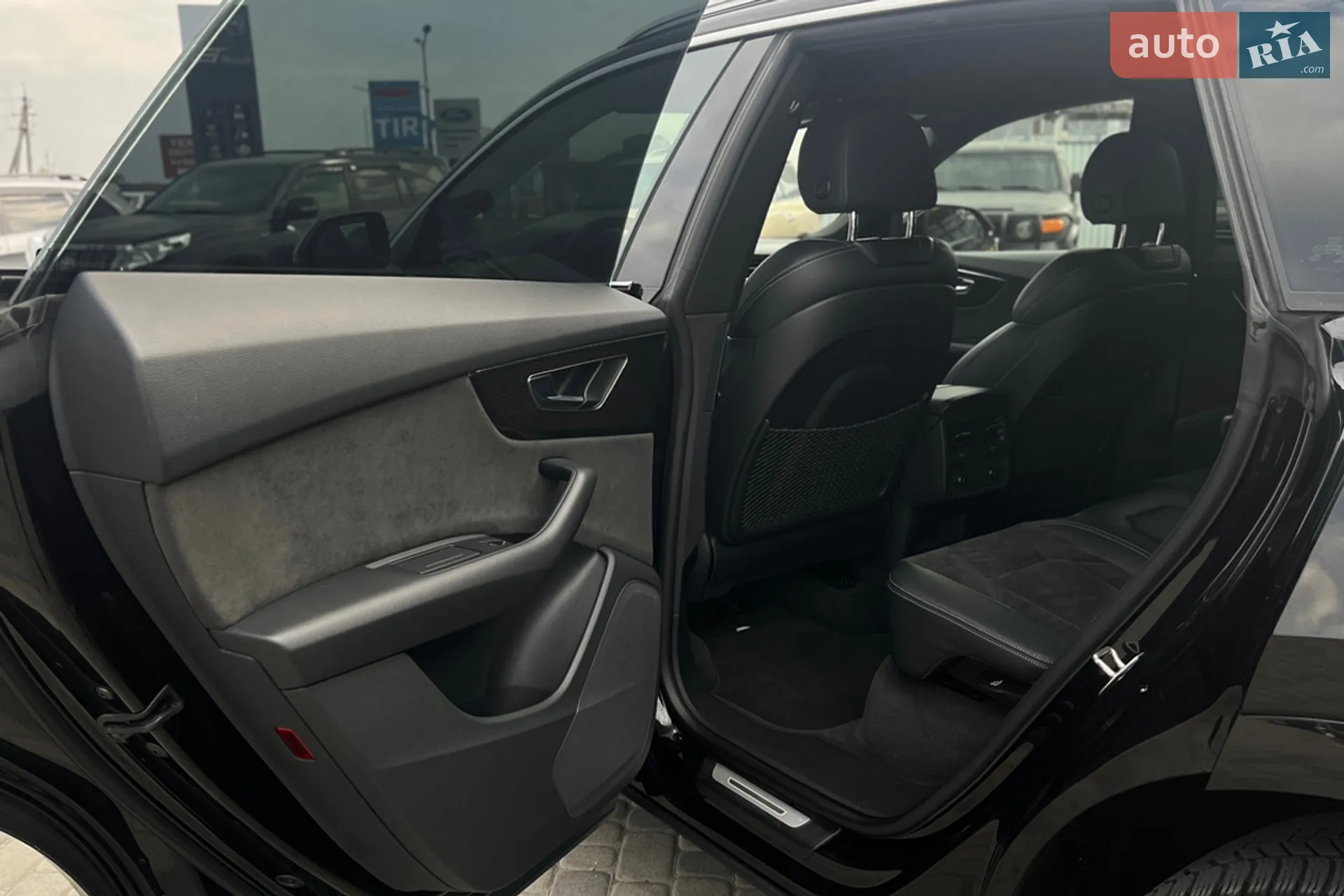 2019 Audi Q8 - мініатюра 26