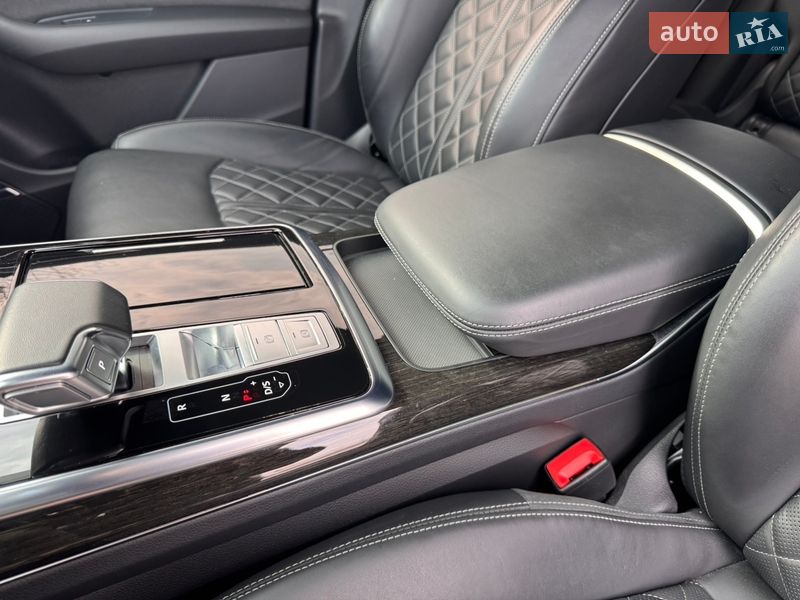 Позашляховик / Кросовер Audi Q8 2023 в Мукачевому фото 66 Позашляховик / Кросовер Audi Q8 2023 в Мукачевому