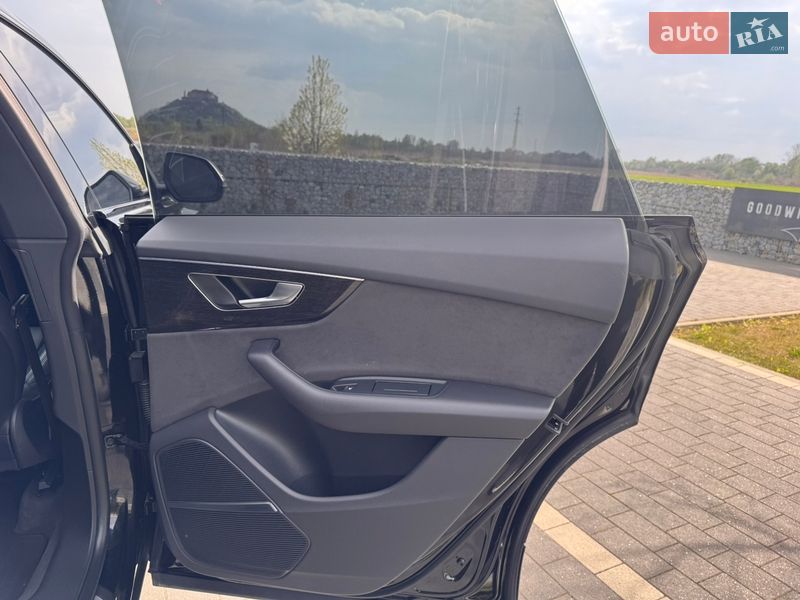 Позашляховик / Кросовер Audi Q8 2023 в Мукачевому фото 74 Позашляховик / Кросовер Audi Q8 2023 в Мукачевому