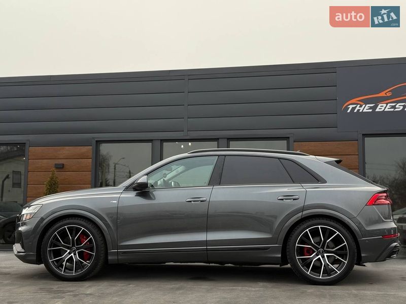 Позашляховик / Кросовер Audi Q8 2019 в Рівному