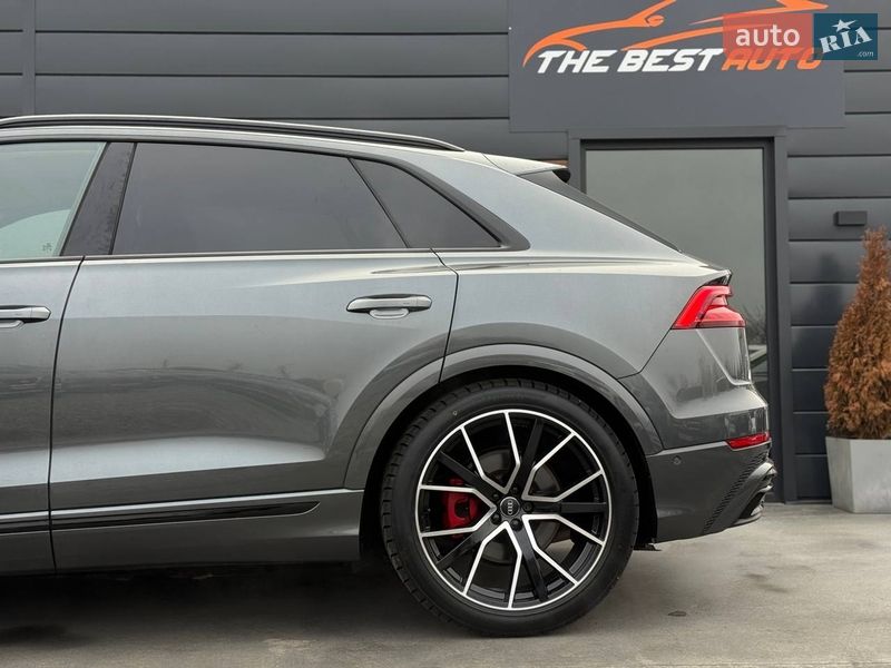 Позашляховик / Кросовер Audi Q8 2019 в Рівному