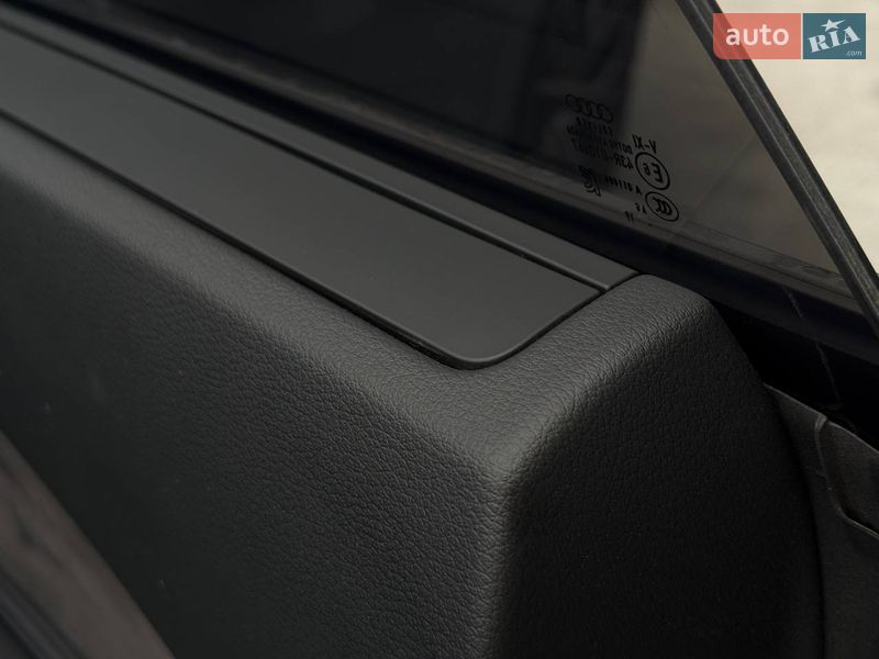 Позашляховик / Кросовер Audi Q8 2019 в Рівному