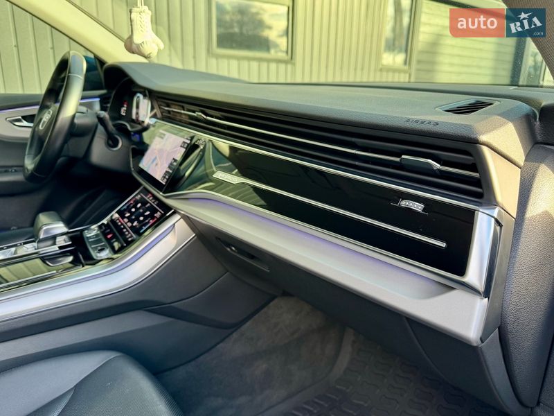 Внедорожник / Кроссовер Audi Q8 2018 в Киеве