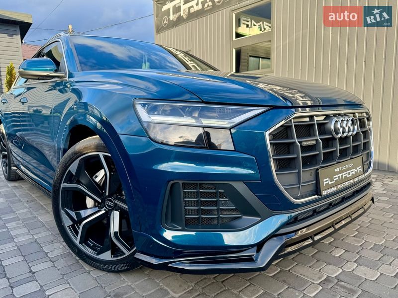 Внедорожник / Кроссовер Audi Q8 2018 в Киеве