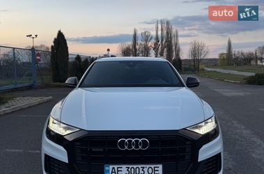 Позашляховик / Кросовер Audi Q8 2020 в Дніпрі