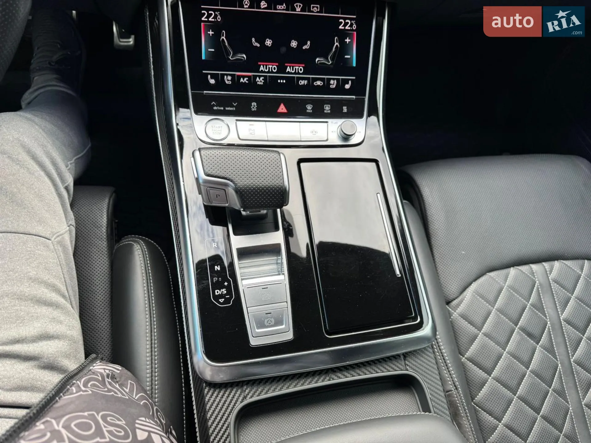 2020 Audi Q8 - мініатюра 31
