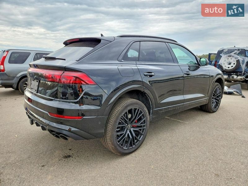 Внедорожник / Кроссовер Audi Q8 2025 в Киеве