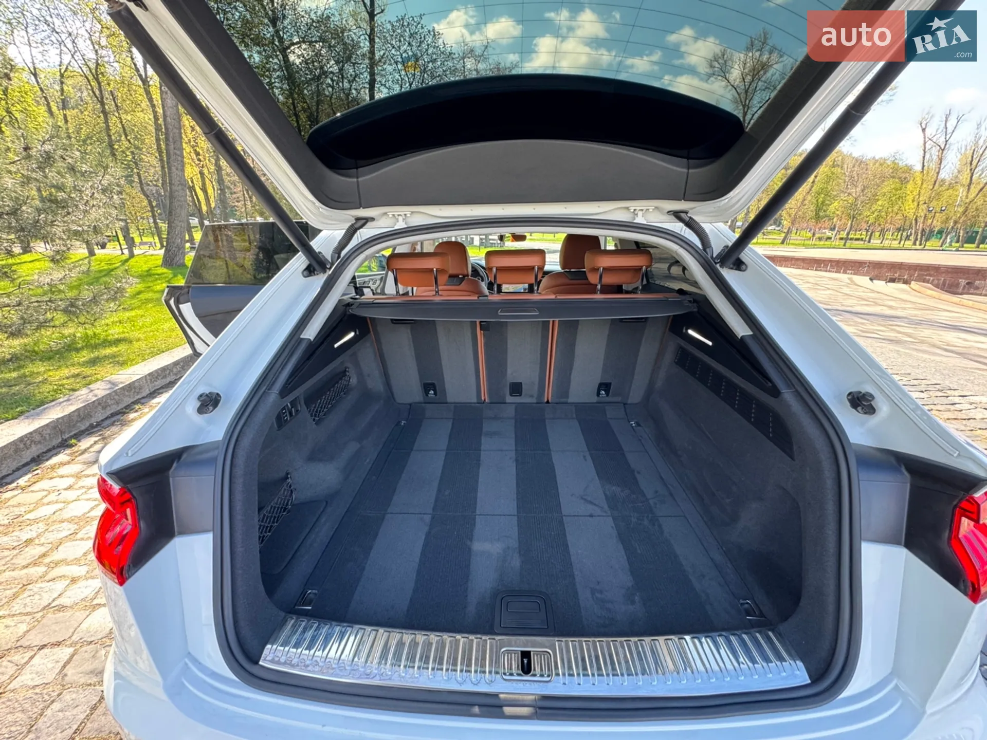 2019 Audi Q8 - мініатюра 49